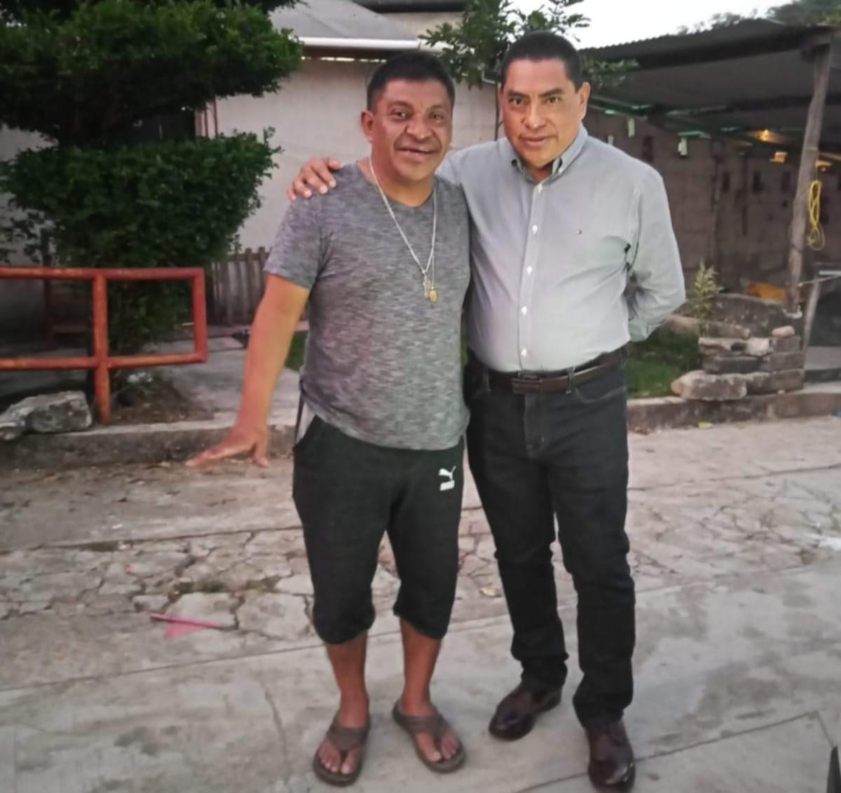 Hermano del Diputado Local Agustín Ruiz Mendoza envuelto emplacamiento de Vehículos ilegales