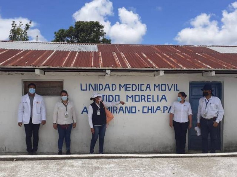 Intérpretes de lenguas, acompañan a médicos a comunidades